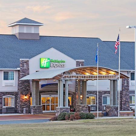 Holiday Inn Express Monticello By Ihg Екстериор снимка