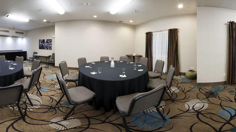 Holiday Inn Express Monticello By Ihg Екстериор снимка