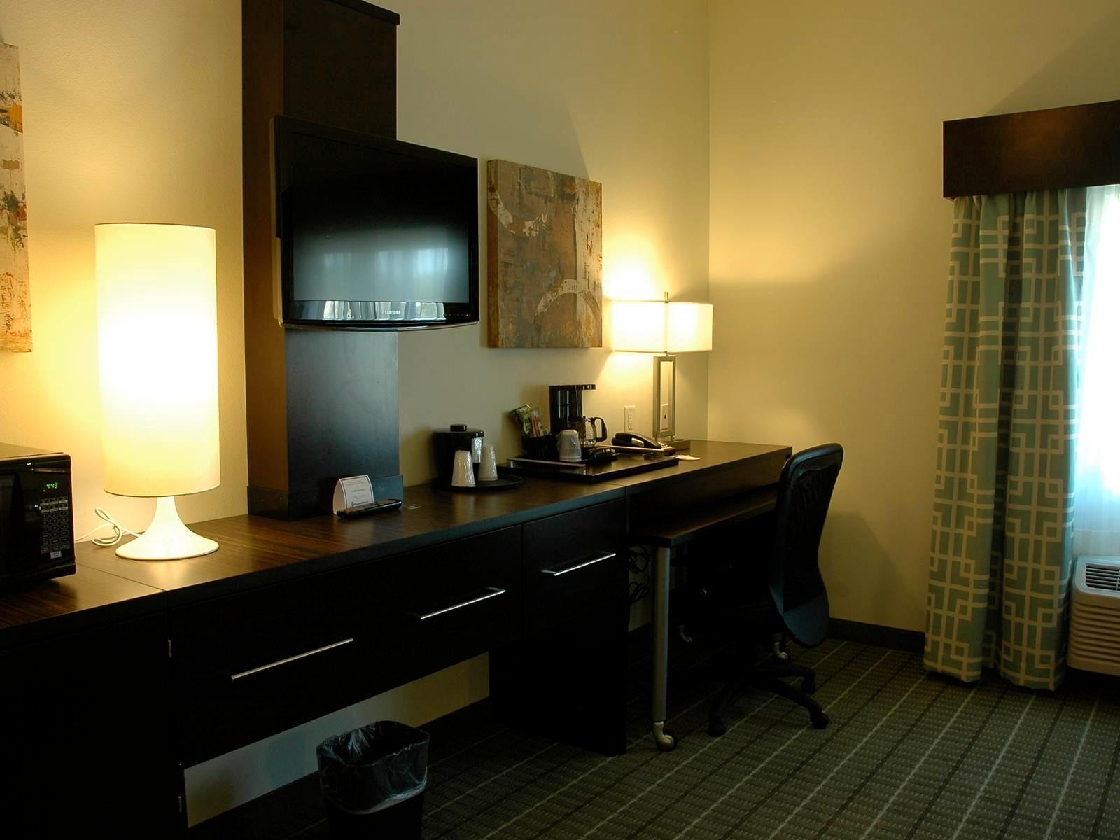 Holiday Inn Express Monticello By Ihg Екстериор снимка