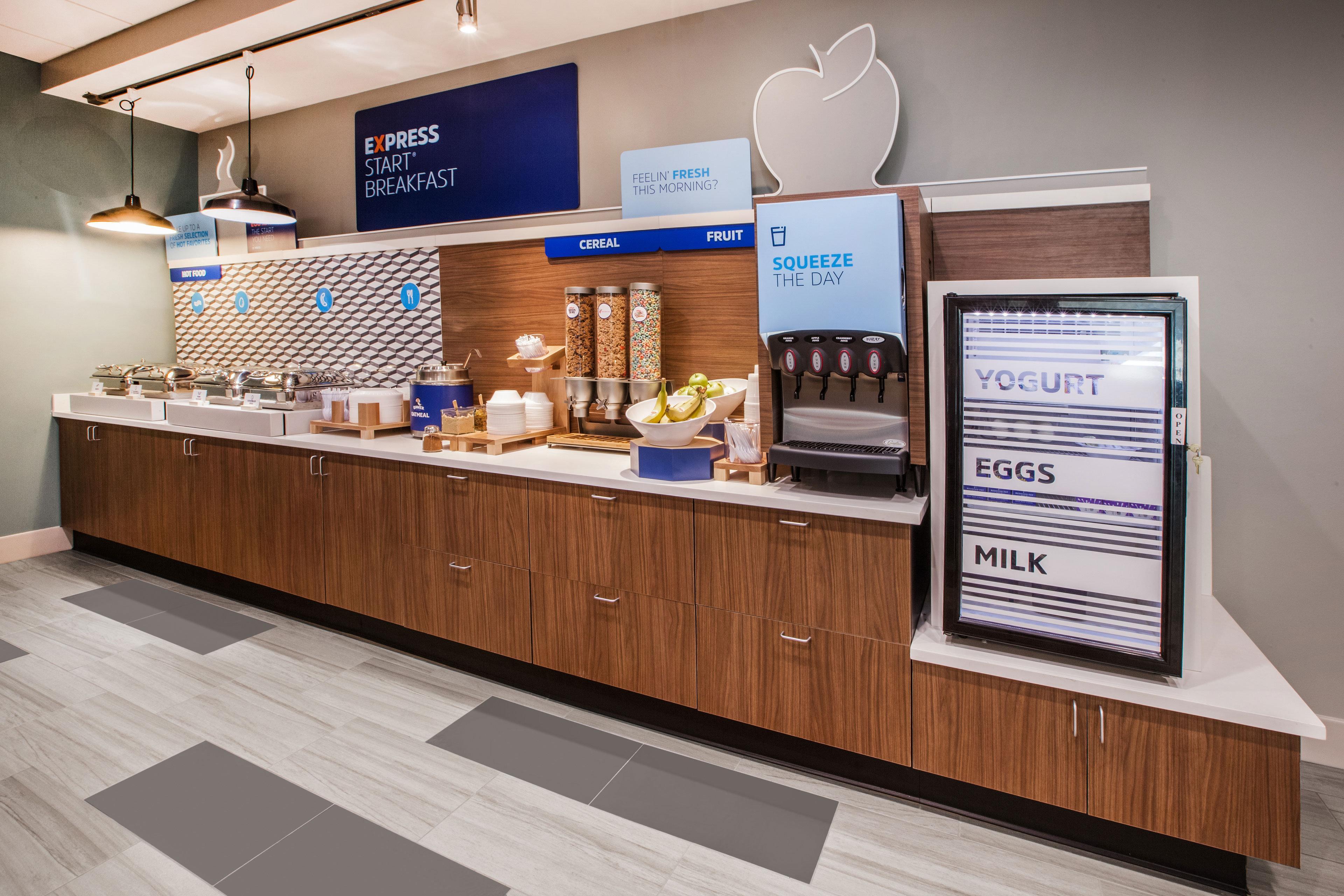 Holiday Inn Express Monticello By Ihg Екстериор снимка