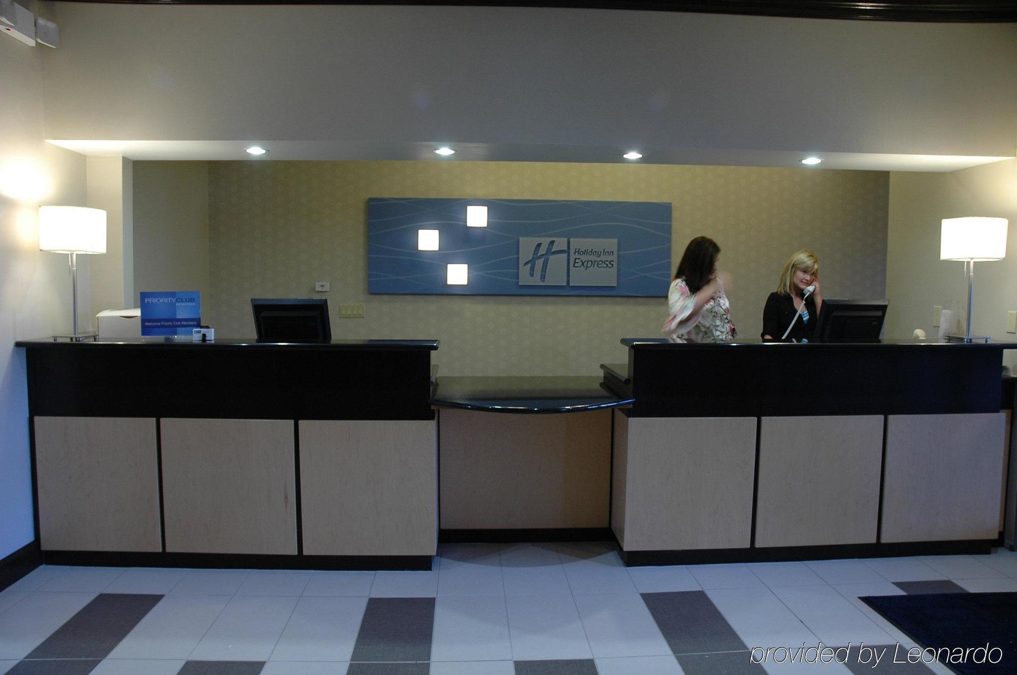 Holiday Inn Express Monticello, An Ihg Hotel Интериор снимка